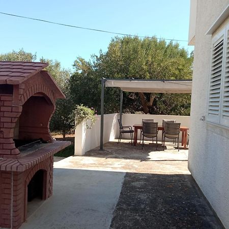 Apartman Carpe Diem Sutomiscica Luaran gambar