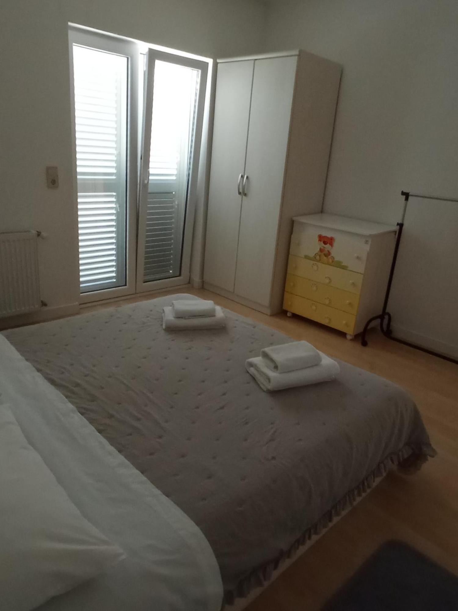 Apartman Carpe Diem Sutomiscica Luaran gambar